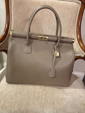 Italian Leather Handbag in Taupe Made in Florence NWT